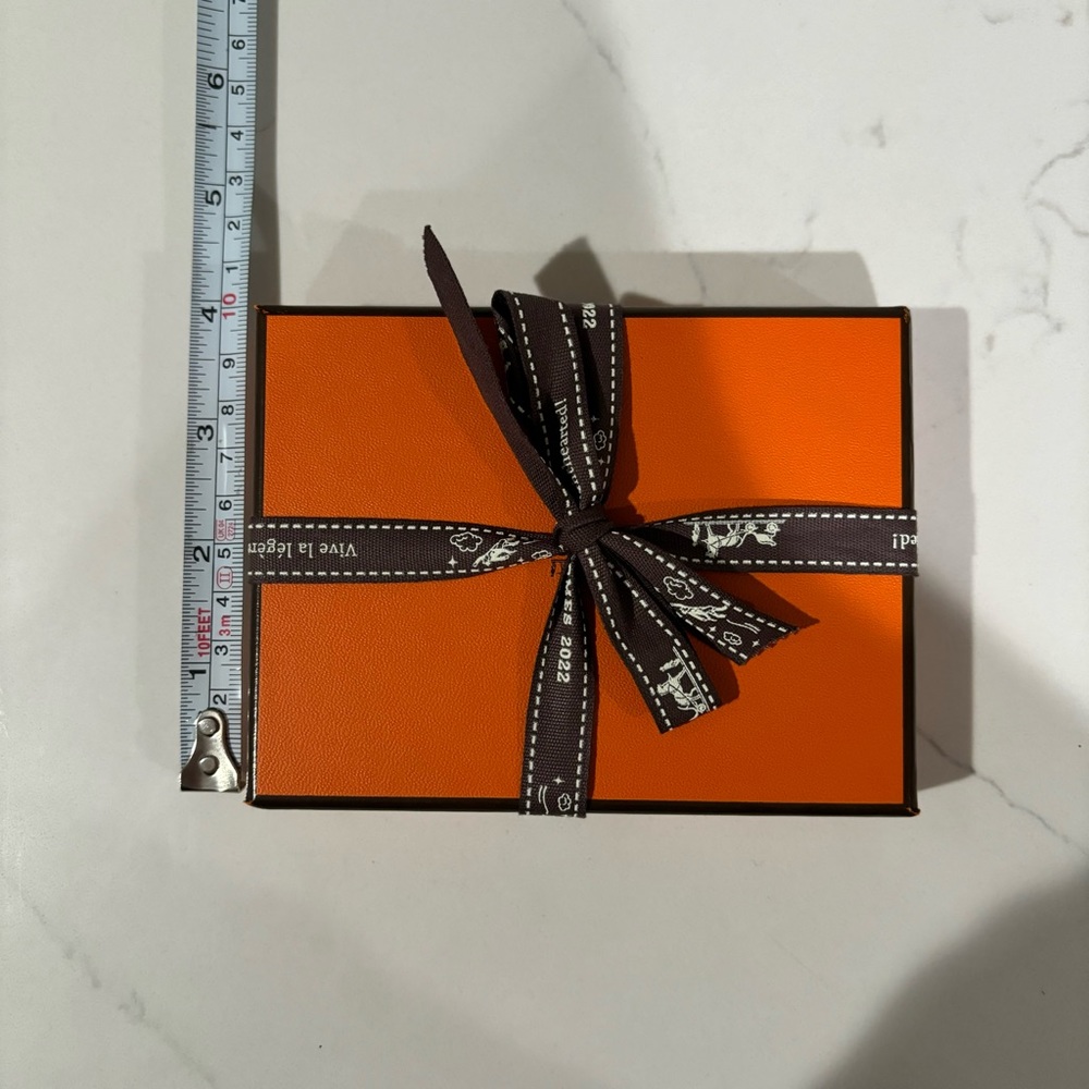 Hermes Wallet Gift Box w/ Tissue, NO RIBBON - Picture 5 of 8
